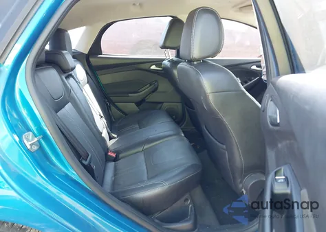 2014 Ford Focus Titanium из США, поврежденный, VIN 1FADP3N28EL280626